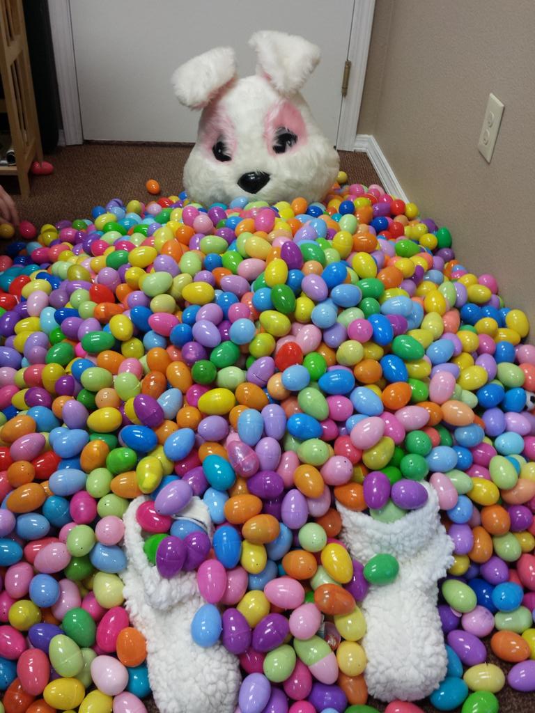 MktgCallahanV's tweet photo. Today's the day! @Callahanvillage #EasterEggHunt  #FrontierCulture 6pm🐰 Kids 0-12 #Prizes @KPICNews1 http://t.co/lCrU795UYM