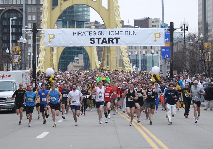 Pirates's tweet photo. The Pirates #5KHomeRun is almost sold out! 

Be sure to reserve your spot NOW http://t.co/gJDntN4qP8 http://t.co/BjBXg06pZl