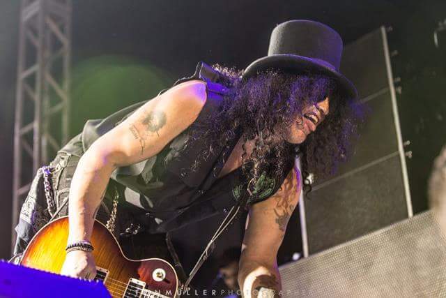 <a href="/snakepiton/">Slash Snakepiton</a> <a href="/Slash/">Slash</a> 💕