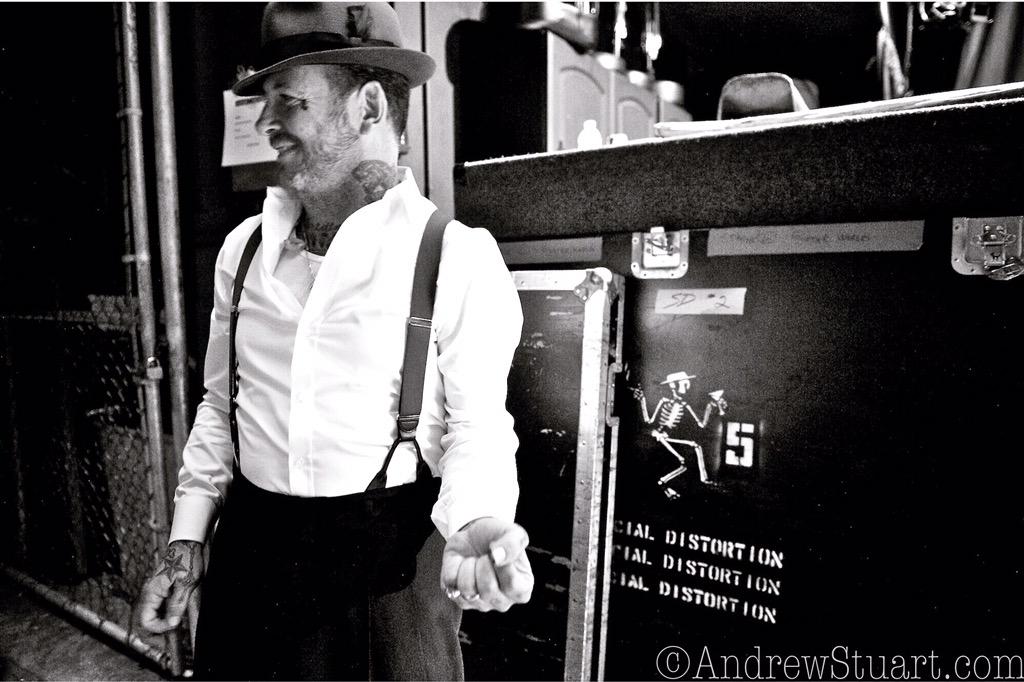 Happy bday to one of the coolest rockers ever Mike Ness of 