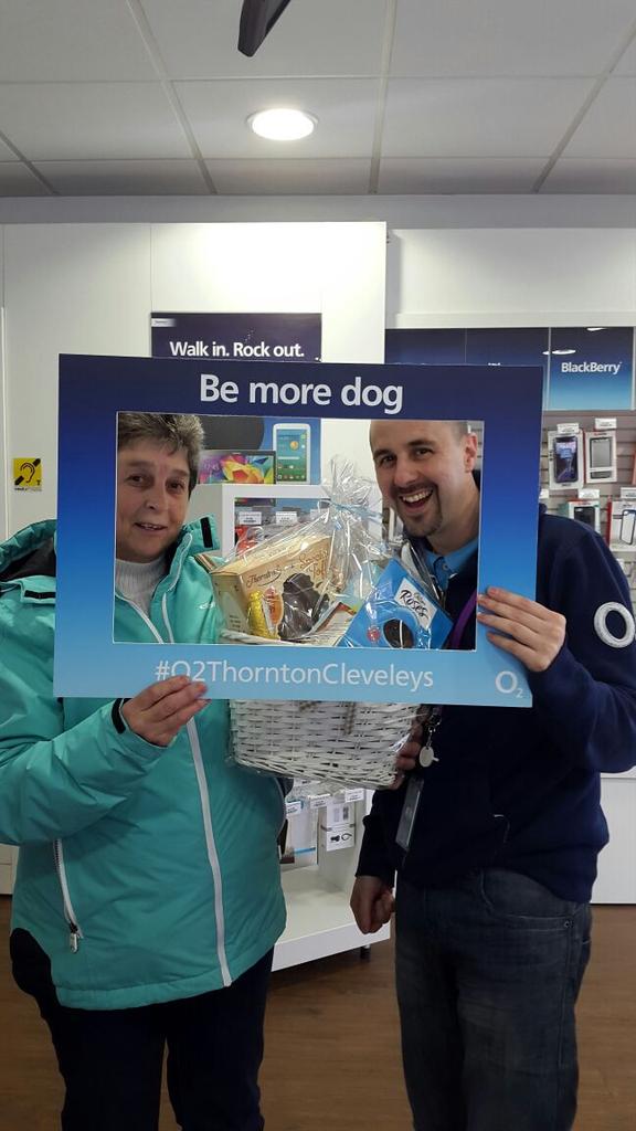 markarcher82's tweet photo. Winner of our easter basket! Well done #howdoyoueatyours @MIDCommsO2 @CadburyUK #O2Thorntoncleveleys http://t.co/sYKY1zQlnv