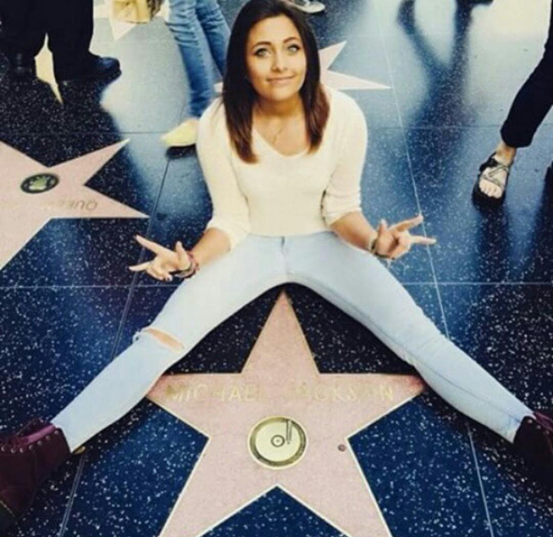 Sweet Seventeen Paris Jackson May your birthday bring you happiness, inside and out! Happy Birthday! 