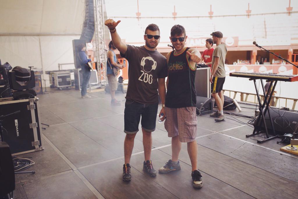 Fent les proves de so al D'Alba Fest! #lavueltaalmundotour #musicphotographer   @sergi_txarango <a href="/txarango/">Gemma</a>