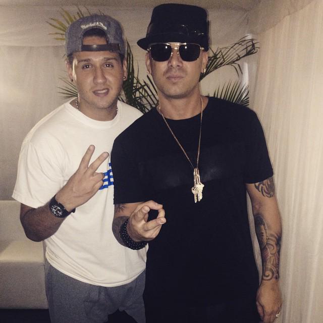 reinaldoxavierp's tweet photo. Nuestro Pana .@Bet_OMusic Compartiendo Con El Internacional Del Regueton .@Juanlmorera Wisin... @FCBetoMPLC @migaper http://t.co/ruQmBVRGdJ