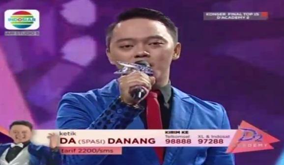 Indosiar's tweet photo. Dangduters masih bisa dukung @DA2_Danang loh yuk yuk #DAcademy2 http://t.co/dkBTxLgwDU