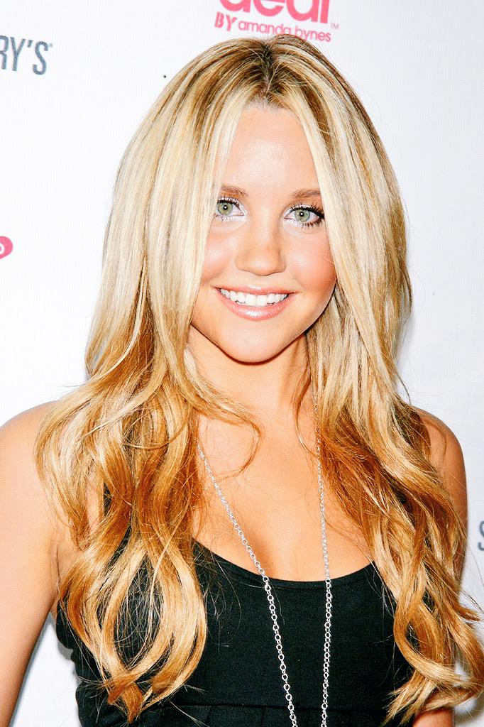 Happy Birthday Amanda Bynes! Here\s to a day filled with laughter and love.. :o] 