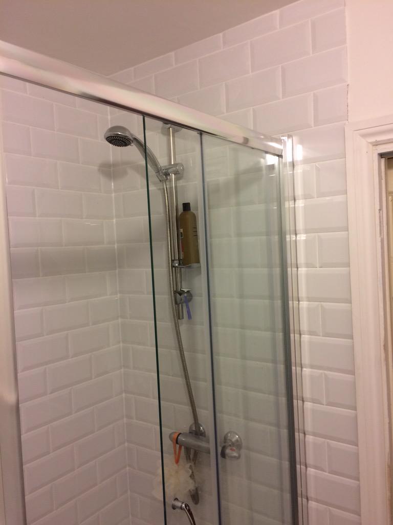 ReesCarpentry's tweet image. #bathroom #tiling
