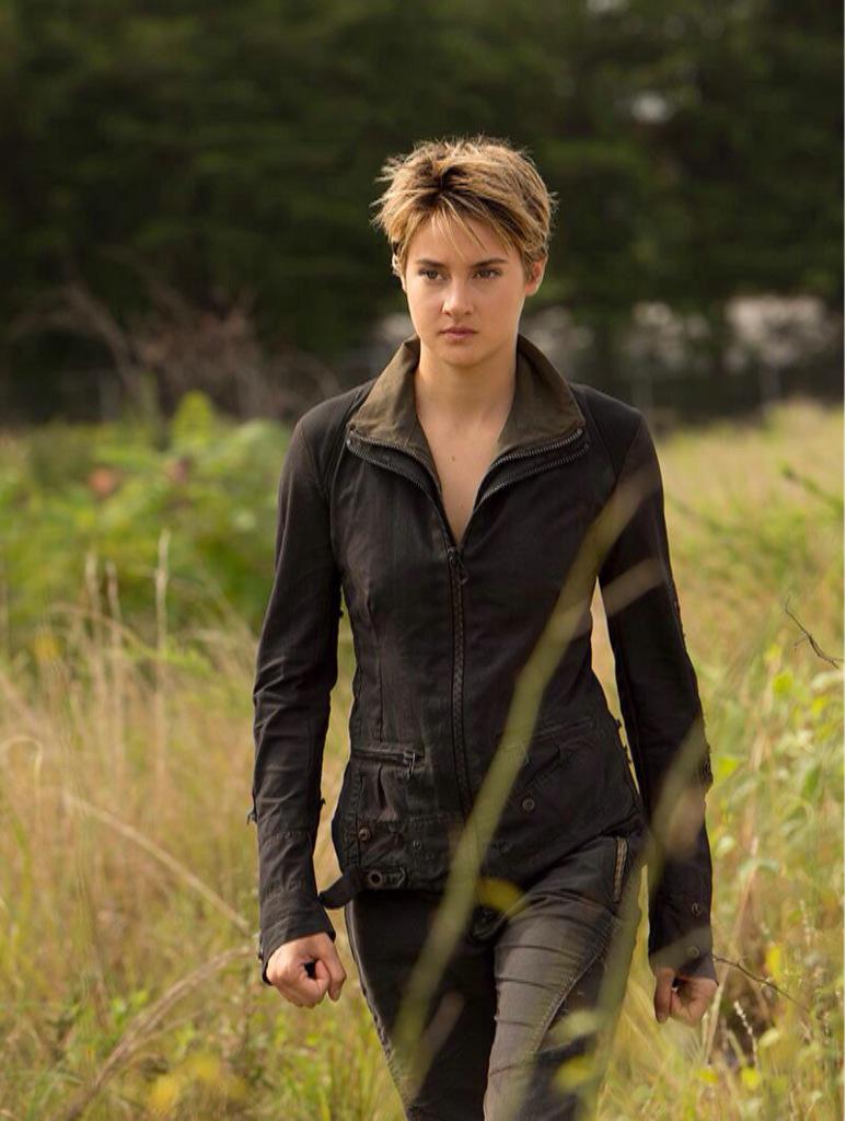 initiatefandom's tweet photo. #VoteforTrisMTV 🙌🙌🙌🙌🙌🙌🙌🙌🙌🙌🙌🙌🙌🙌 #VoteforTrisMTV http://t.co/VIYNhfJyVd