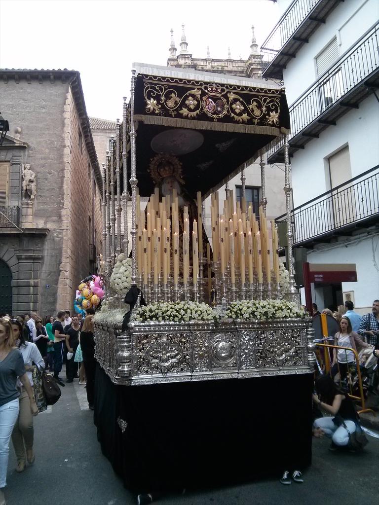 Virgen de los Dolores de <a href="/ssepulcrojaen/">Congregación Santo Sepulcro</a> al comienzo de la calle Ancha