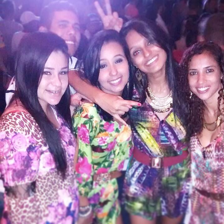 maymartinelli's tweet photo. Chama as amigas! #021 #ilha #amigas #amodemais #tudootimo http://t.co/VkG28rLtvD