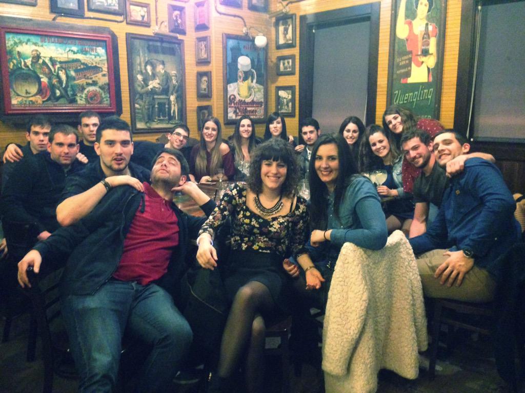 Bomboak's tweet photo. POKEBOMBA en viernes santo! ✌️@ClubIndiako http://t.co/95hhSDT6QA