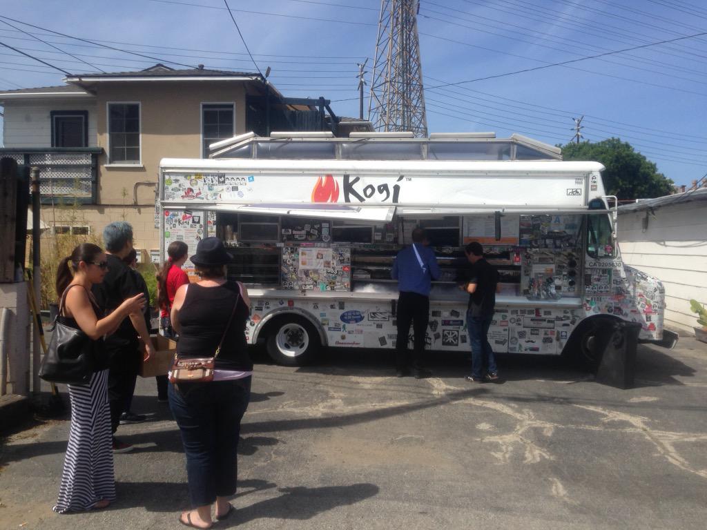 fishlips_sushi's tweet photo. @kogibbq at @chanomahouse http://t.co/IBUuRWCWxc