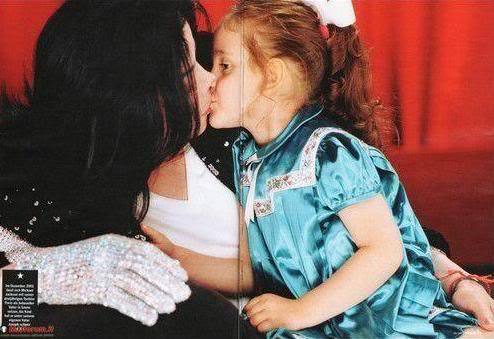 Happy Birthday Paris Jackson! I love you <3 