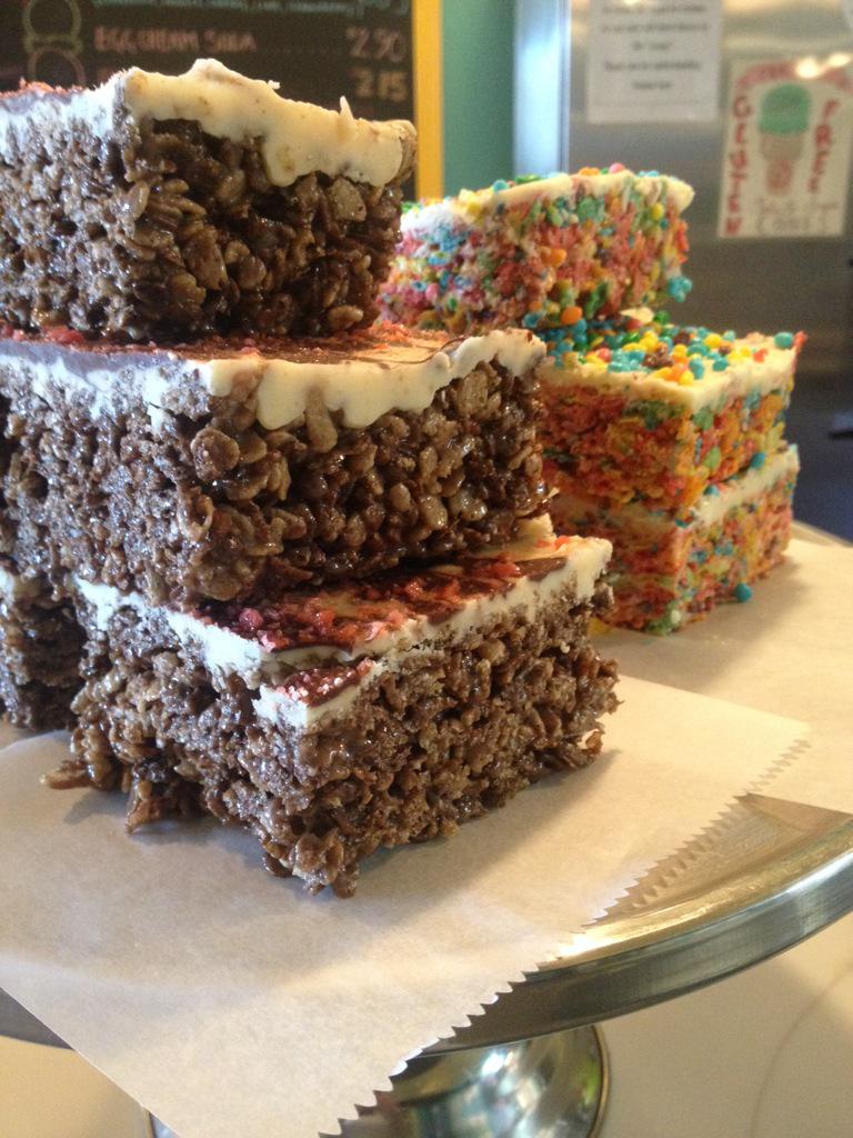 IvannaCone's tweet photo. Freshly made Rainbow Bites and Explosion Bites! As someone with taste buds, they're great. http://t.co/tPi7k80wSz