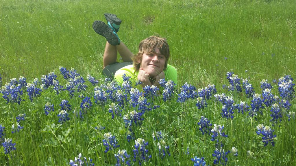 jwills2015's tweet photo. 62 days!!💛🎓 http://t.co/j9imxbYgBo