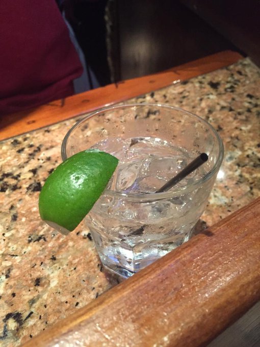 Kettle One and tonic is my drink of choice here at @kilroysindy . Come join me! #FinalFour http://t.<a href="/tag/finalfour"class="tags"><span>#finalfour</span></a>