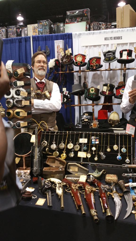 AgentAfronaut's tweet image. #KellysHeros booth at #WonderCon. #WonderCon2015