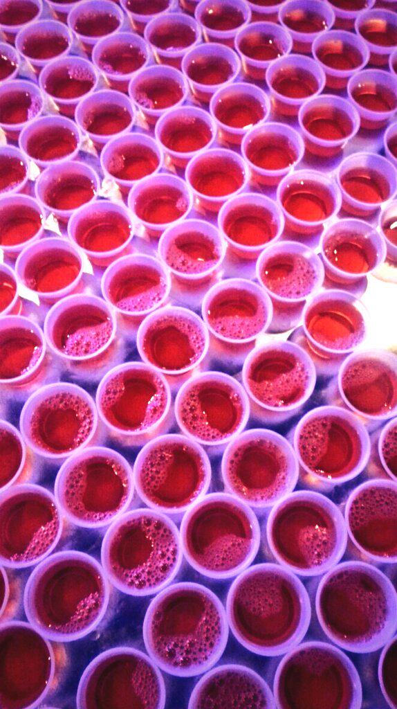 Daiquiri_fac's tweet photo. $1 jello shots and $4 featured shots tonight!!! Come get you some.. http://t.co/YX00fGqyVw