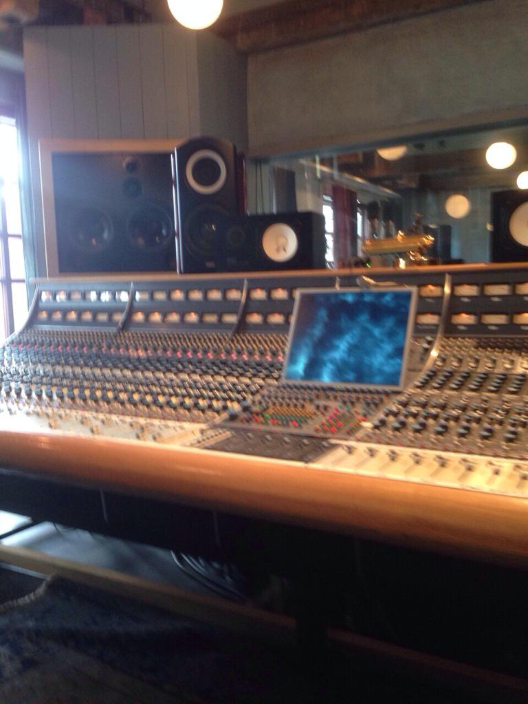 AndyCargill01's tweet photo. Today view>>> @Rupert_Neve @rmvstudio #protools #audio http://t.co/m16lrB4Jie
