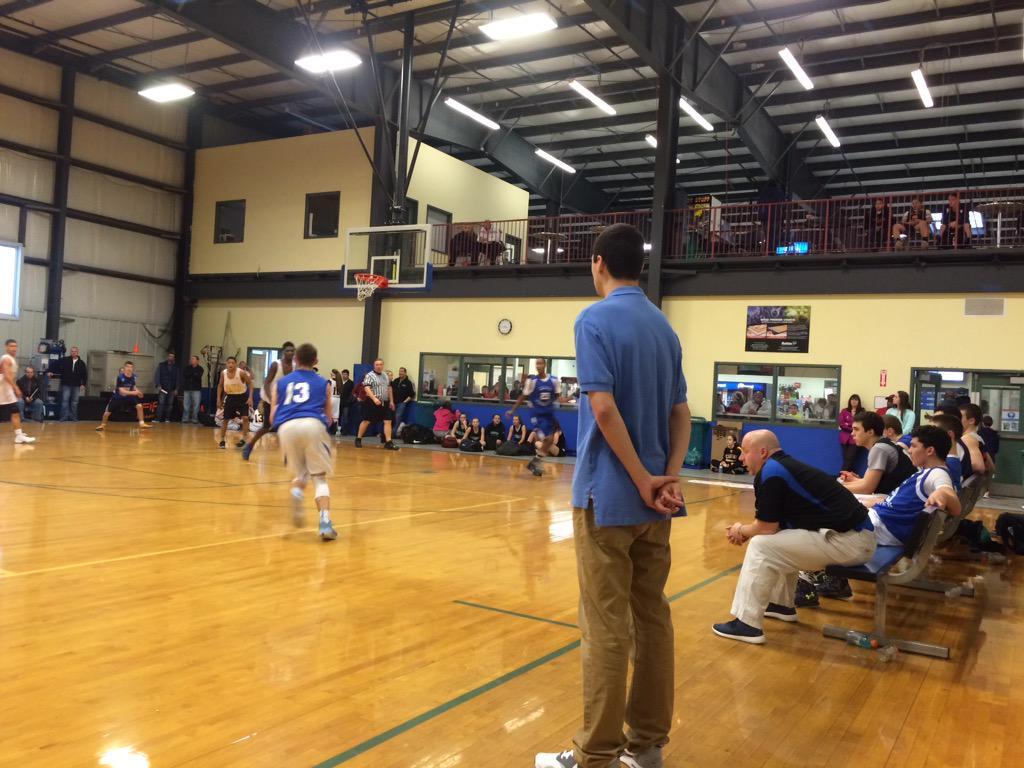 MPCourts's tweet photo. @MPCBoysBB / @MansfieldboysBB Freshman Coach @Bintroini2 expecting a lot from his guys this weekend #Home4Easter http://t.co/tyDF9gpaJq