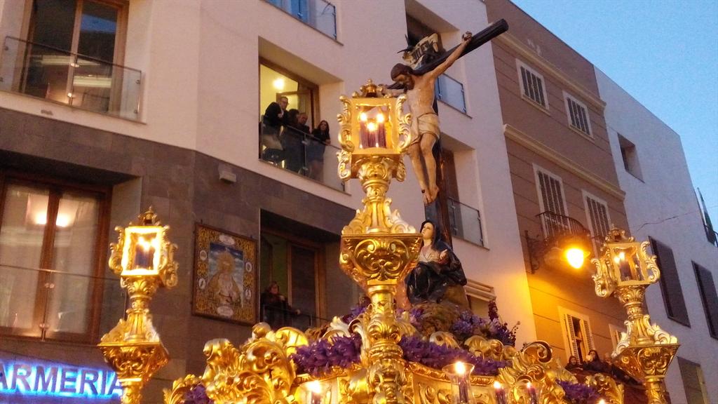 Marisbi's tweet photo. Viernes Santo || @hintercalada http://t.co/D7HrdvqSWh