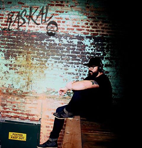 RaskalSound's tweet image. My latest Live 2HR Mix is now up for download!Descension Mix on SoundCloud - buff.ly/1DGcu4Z #atlantatechno