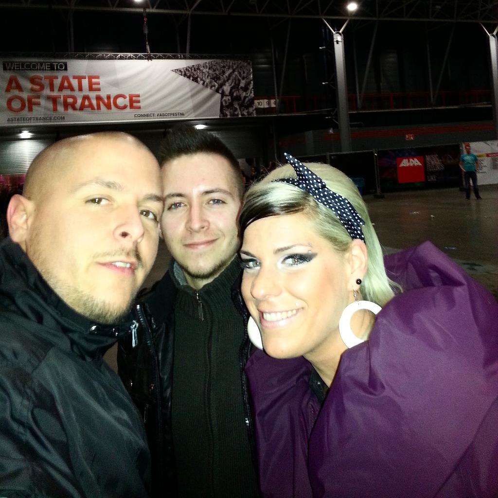 gabor1205's tweet photo. The beginning of A State of Trance in Utrecht!
#ASOT #ASOTNL #ASOT700 #ASOTUTRECHT #Trance #trancefamily http://t.co/Tbq1MgRDHb