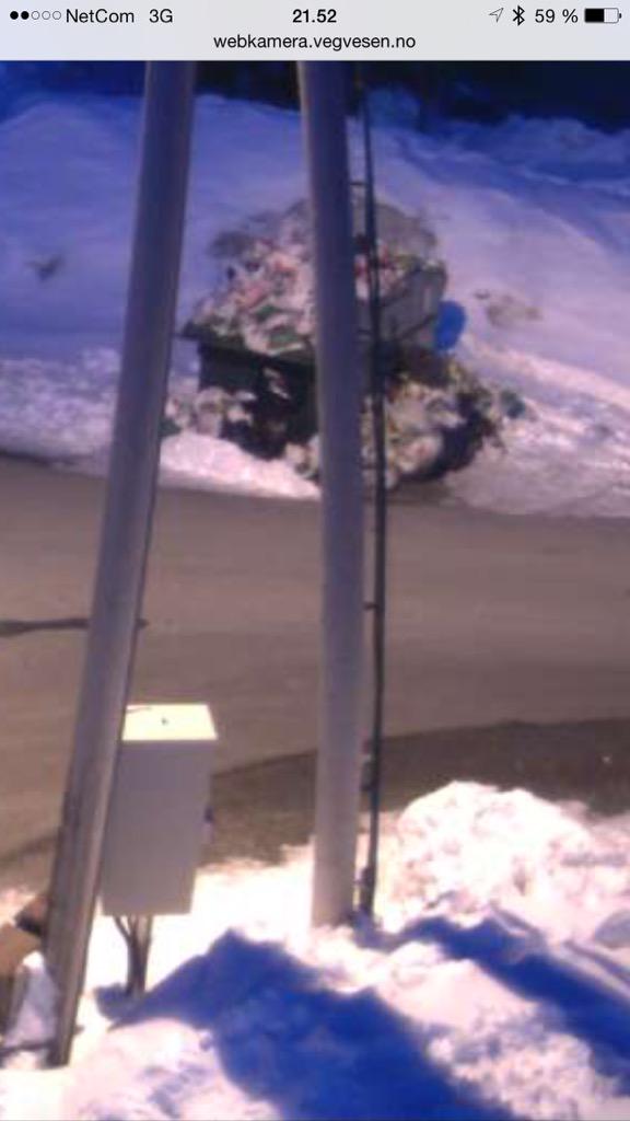 Er det dette hyttefolket på Jonshøgdi betaler for? #syndogskam #bir #ryddopp