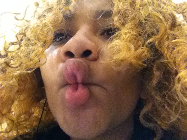 ksmilezz11's tweet image. #embarrassyourbestfriend @MalikaxHull_ got em