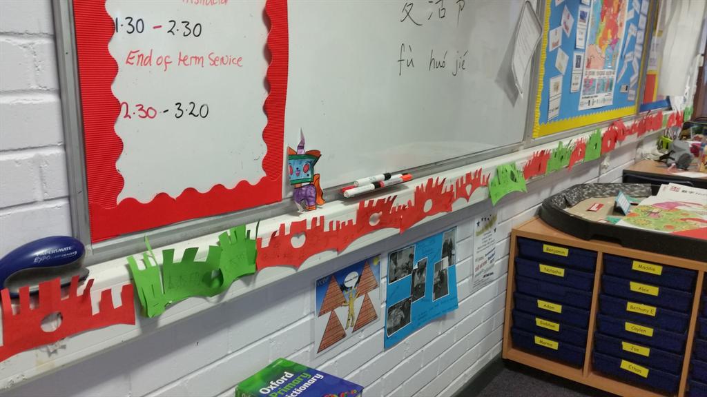 ChristinaJiang6's tweet photo. P7 pupils @carlogie primary have done Great Wall today and enjoyed Mandarin study. #sharemandarin http://t.co/295XMC0SNJ