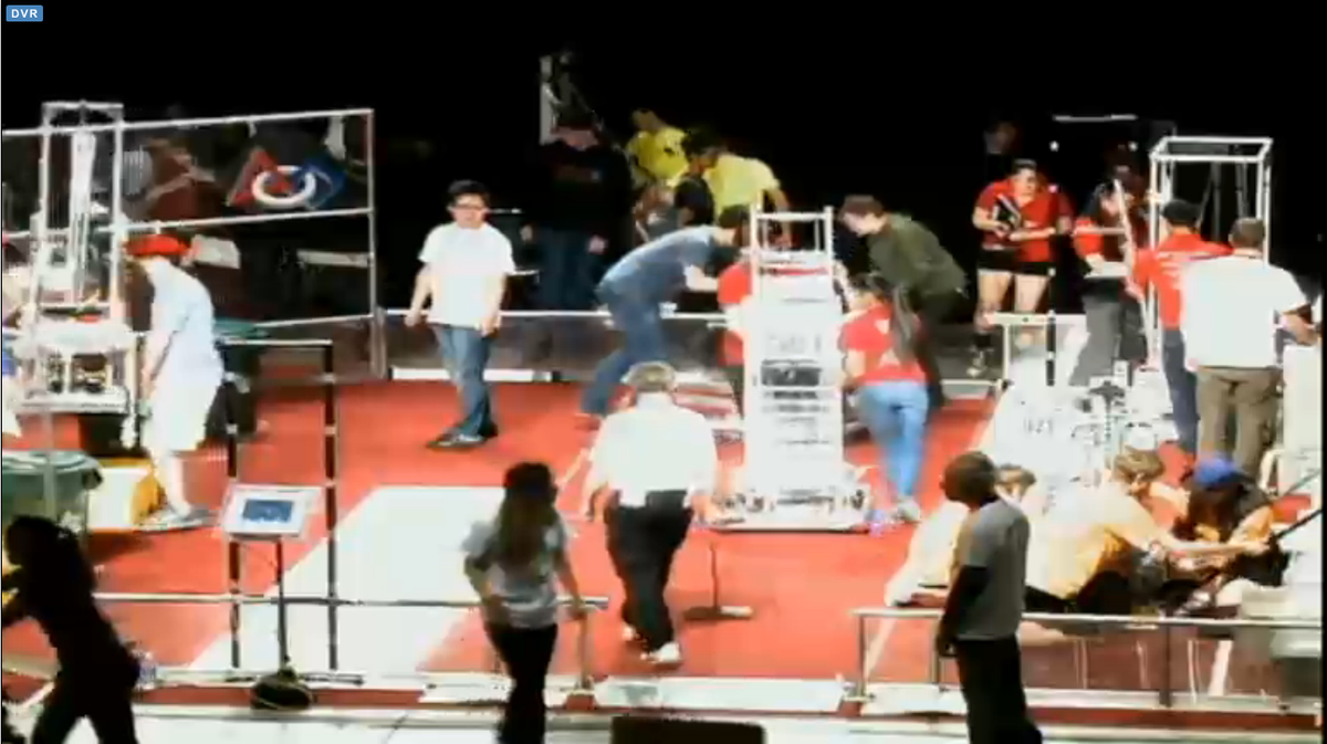 Silicon Valley Regional #FIRST Robotics <a href="/FirstSVR/">First SVR</a>
Breaker Bots robot Klaus
<a href="/iamhayleyoliver/">Hayley Oliver</a> watches repair #omgRobots
