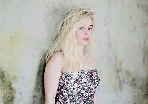 Daenerys Targaryen tweet media