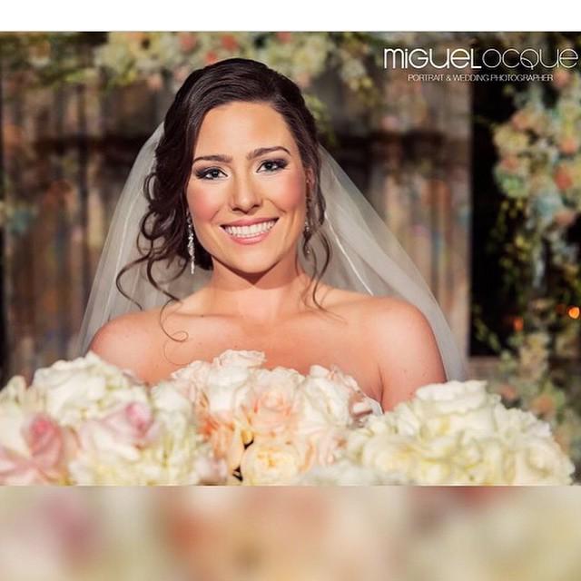 dinair's tweet photo. We want to share @360makeup gorgeous airbrush makeup look on a beautiful bride for her wedding day! #followfriday http://t.co/MYnxfWPRuE