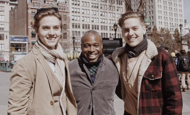 jessicarosex3's tweet image. “@BuzzFeed: A “Suite Life Of Zack &amp;amp; Cody” reunion and it was so damn adorable
bzfd.it/1xK79s8 http://t.co/RIXgQYb3gi” @beth_baxter