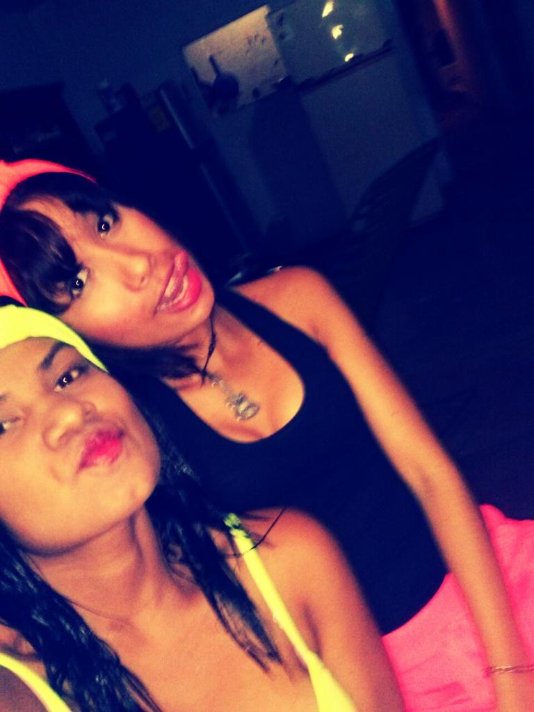 KmarquezJimenez's tweet photo. Bffas ❤☺👌 http://t.co/uJoYlqYtdj