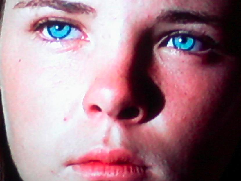 Lissandrajensen's tweet photo. #PrivatePic
Beautiful #AzureEyeS http://t.co/1xMtvRkO9u