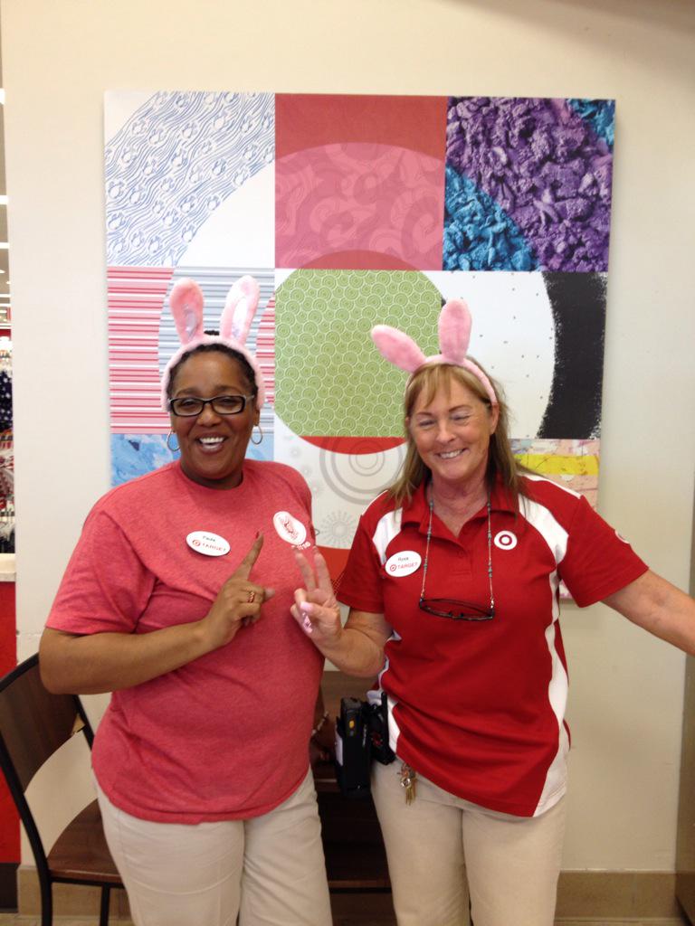 coreypeters22's tweet photo. Happy Easter from #T1116 and our #RedCardChampion who saved 12 guests 5% today! @jlcoop3 @Robert0928 http://t.co/QrXhB1frZb
