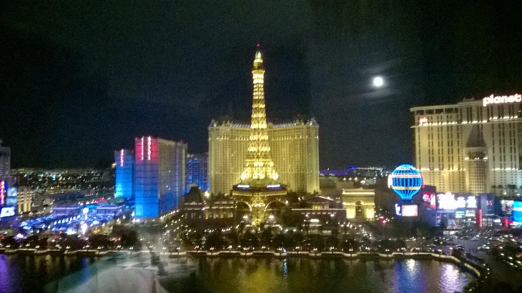 _hauschild's tweet photo. .The right choice to stay @bellagio http://t.co/ui5jC0eoWs