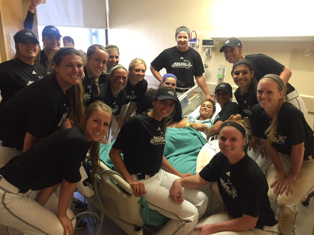 ACU_Softball's tweet photo. Praying for @kwat04! Hope you feel better soon! #nomoreappendix #GetWellSoon #ACUSB http://t.co/1Pl3eSisxR
