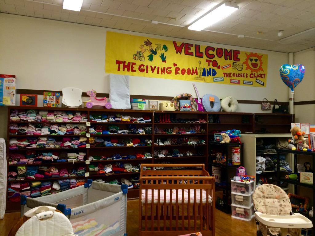 MelissaRysemus's tweet image. The Giving Room supports teen parents. Today we got a donation of 100+ new books! #interagencygraywolves