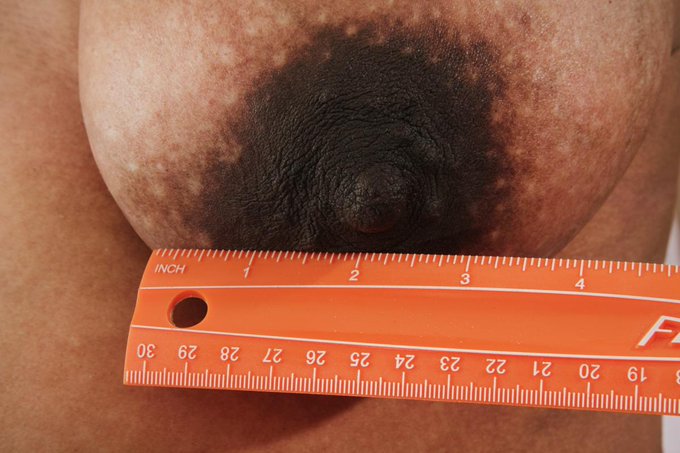 Video at http://t.co/XSS0QSL4th &amp; http://t.co/IHbQVworG6 Nipple (areola) size verified... http://t.c