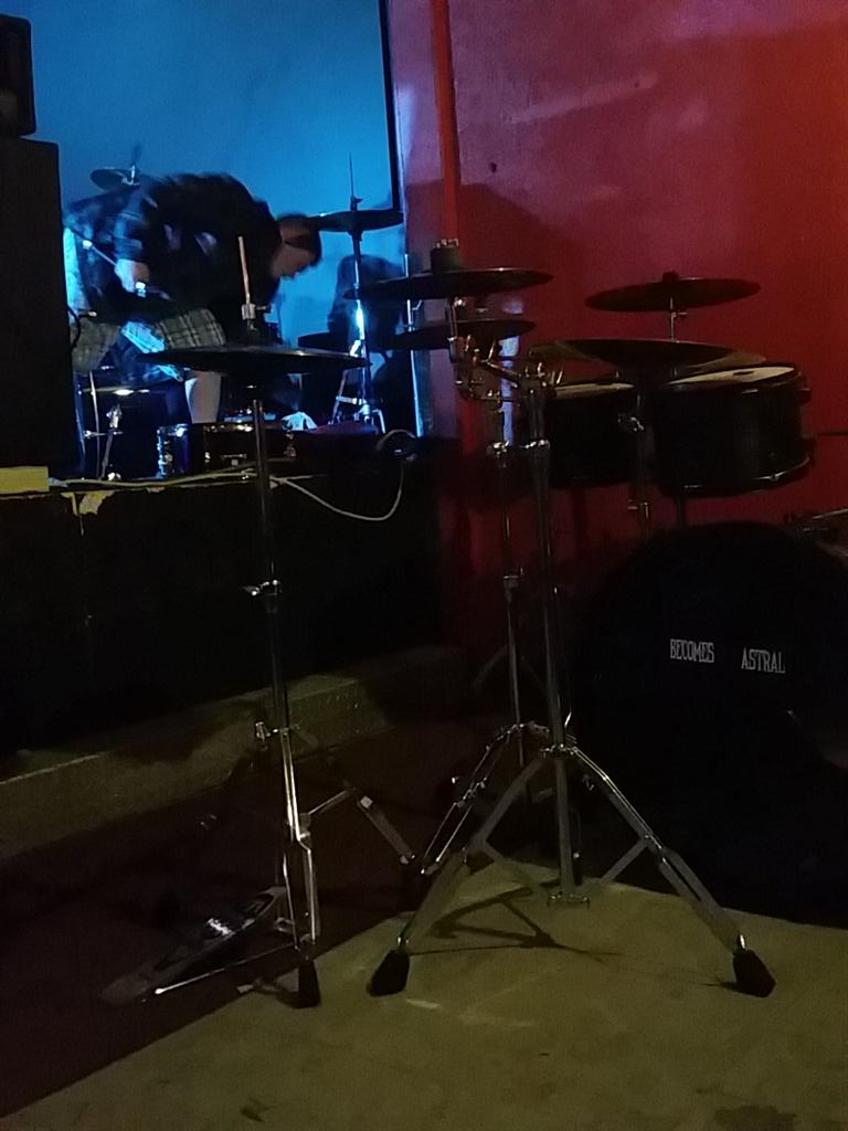 Lodon friends, we're breaking shit at the APK join us! Tons of good music tonight.