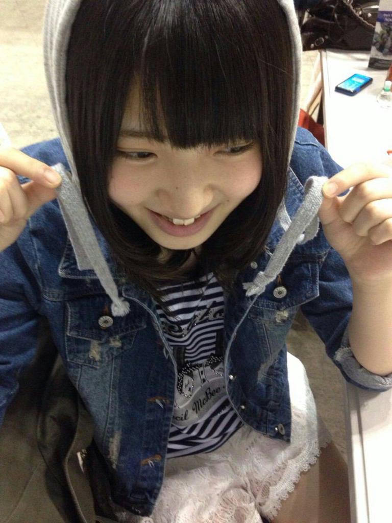yuiri_popon's tweet photo. ((　 "  貴方のTL明るくします  " 　))

ゆいりーworldへお連れします✋

貴方と喋りたいから
此処に居るんだよ？

なんちゃって✨

さあさあ気になったらRT！

#RTしたnrさんbotさんフォローする http://t.co/FowihGBY3K