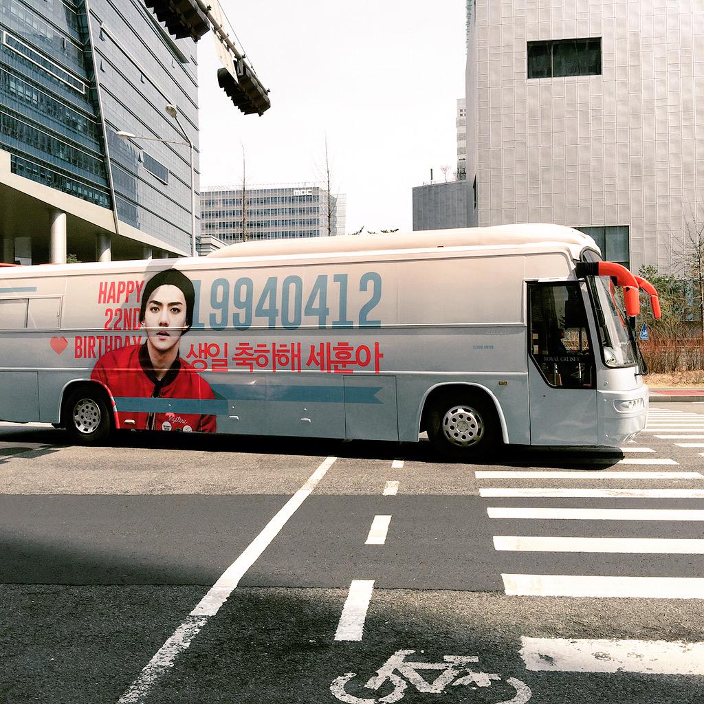 k__sehun's tweet photo. @sehun_union 밥먹으려구나왓는데 지나갓다는소리에ㅠㅠㅠ 방송국돌아가는길에봣어요!!!후나ㅠㅠㅠㅠ생일축하해요 http://t.co/CZOqBvufvM