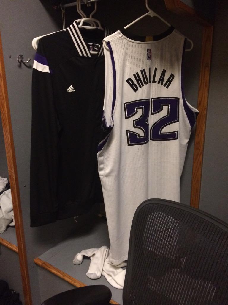 NBA's tweet photo. .@SimBhullar2's no. 32 jersey hangs in his locker at Sleep Train Arena. http://t.co/IeLhVNANmL