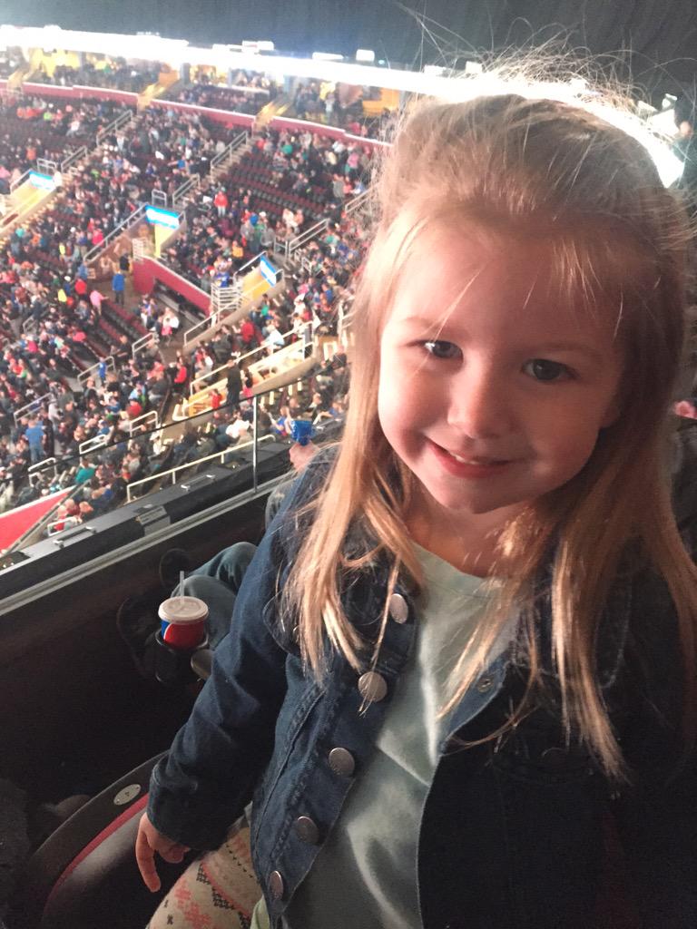 JosTatt's tweet photo. Quinn's first Monsters Game! #AliveInCLE http://t.co/dpnrxqAyiF