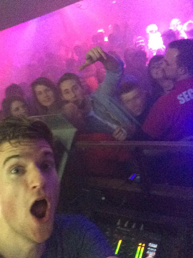 MattyApps_'s tweet image. Me and @gregjames loving life large!! #playhereford #greg