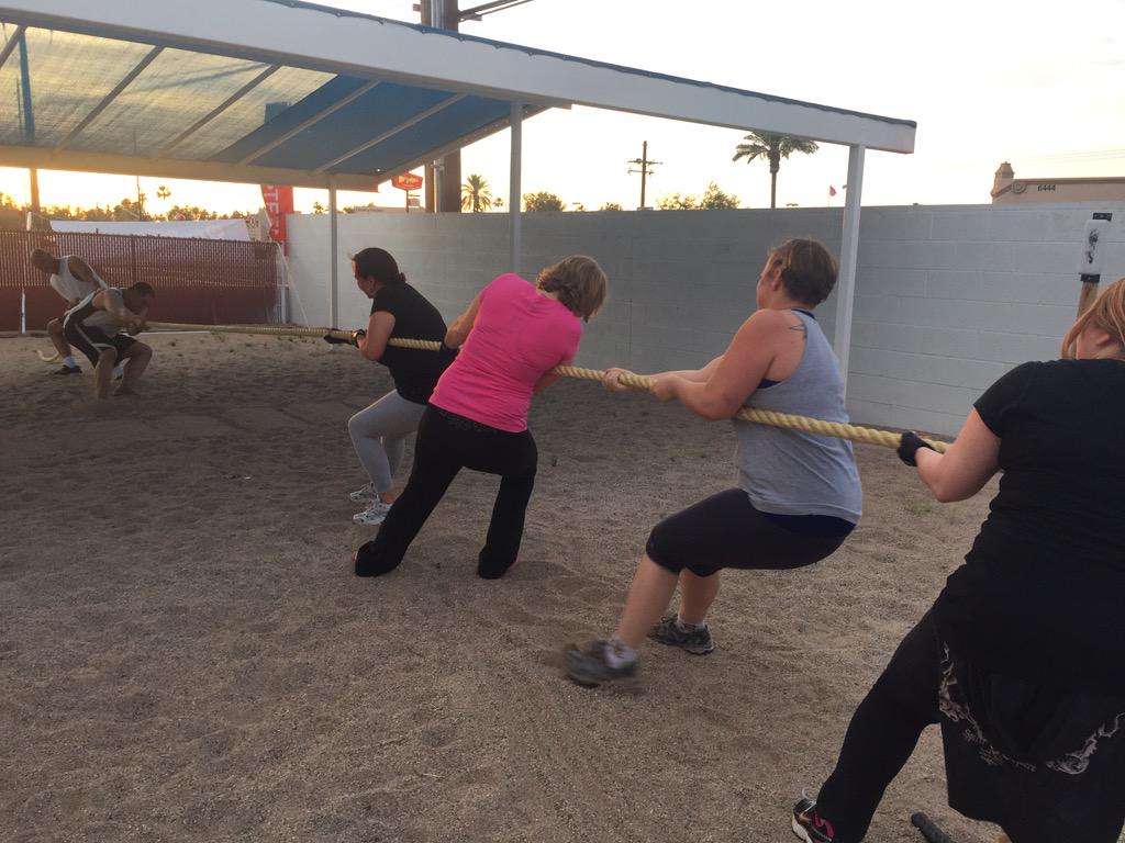 koshoshihan's tweet photo. Friday night crawl out session; girls against the boys. Girls rule!!👊 http://t.co/llwkZ9IOm9
