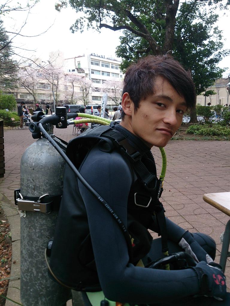 東京農業大学ダイビングクラブ Sur Twitter 今日もブースだしてます ダイビングするときの格好してますよ 笑 Http T Co Erla25nvuk