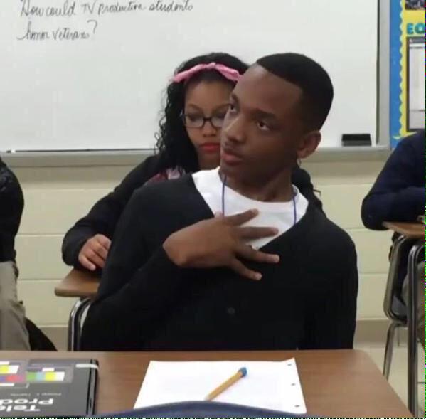 belixwe's tweet photo. quando meu professor fica irritado e começa gritar http://t.co/vceaJUjPTp
